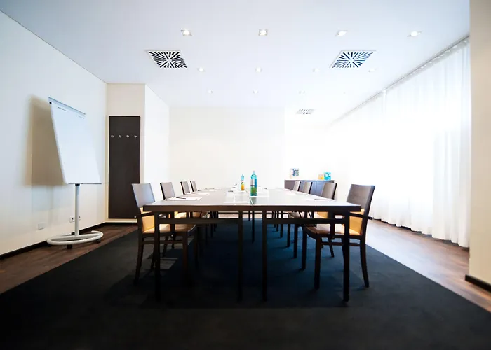 Hotel Tante Alma Bristol 4*