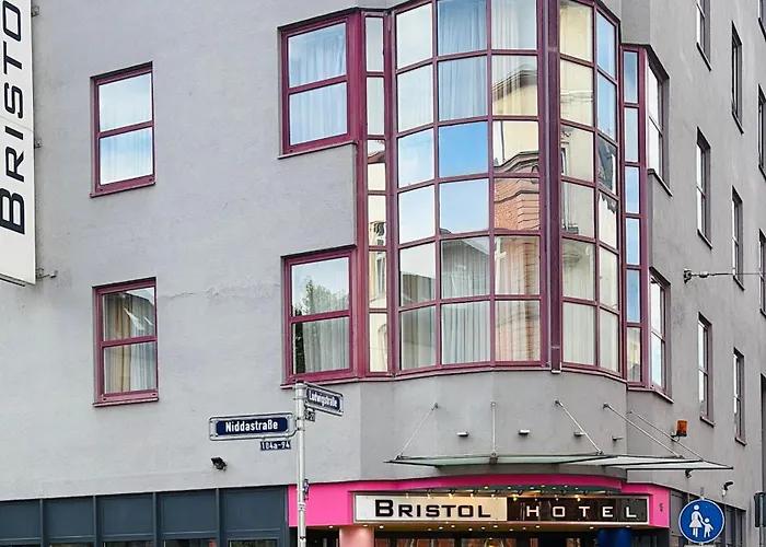 Tante Alma Bristol فندق 3*