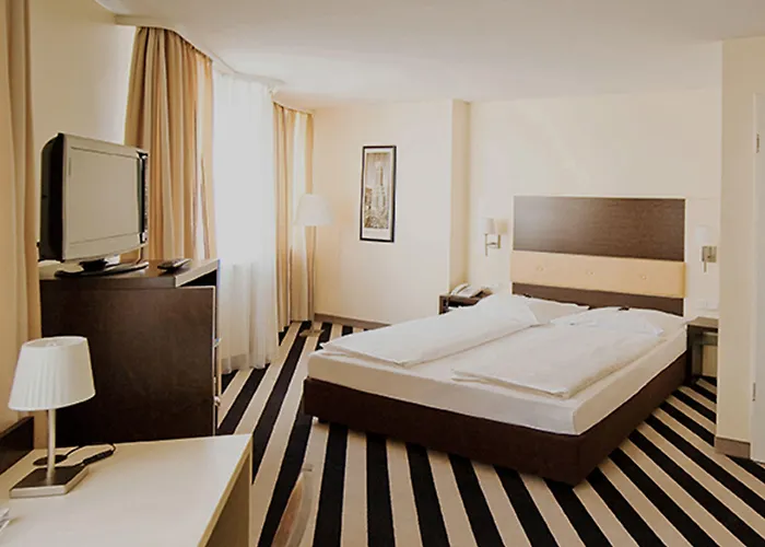 Tante Alma Bristol 3* فرانكفورت