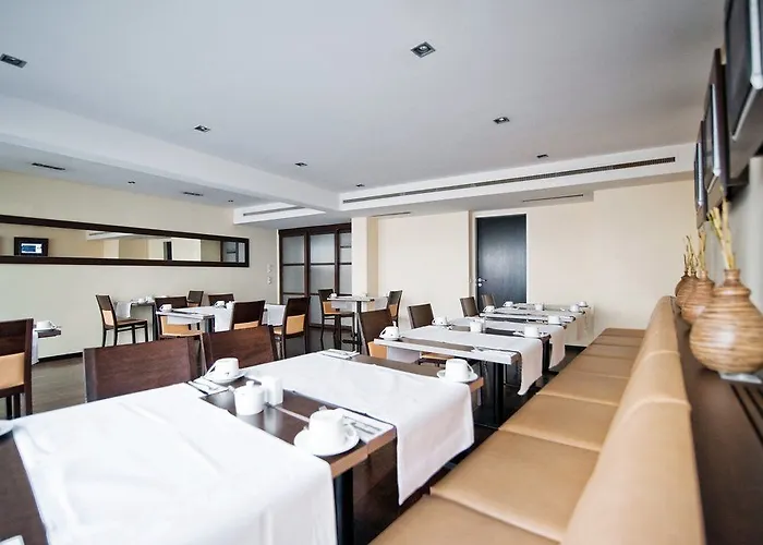 Hotel Tante Alma Bristol 4*